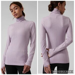 Athleta Flurry Endeavor Turtleneck Size M